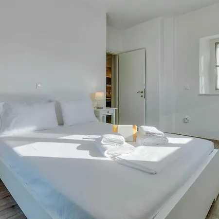 Luxury House With Panoramic View, St George, Antiparos Apartment *